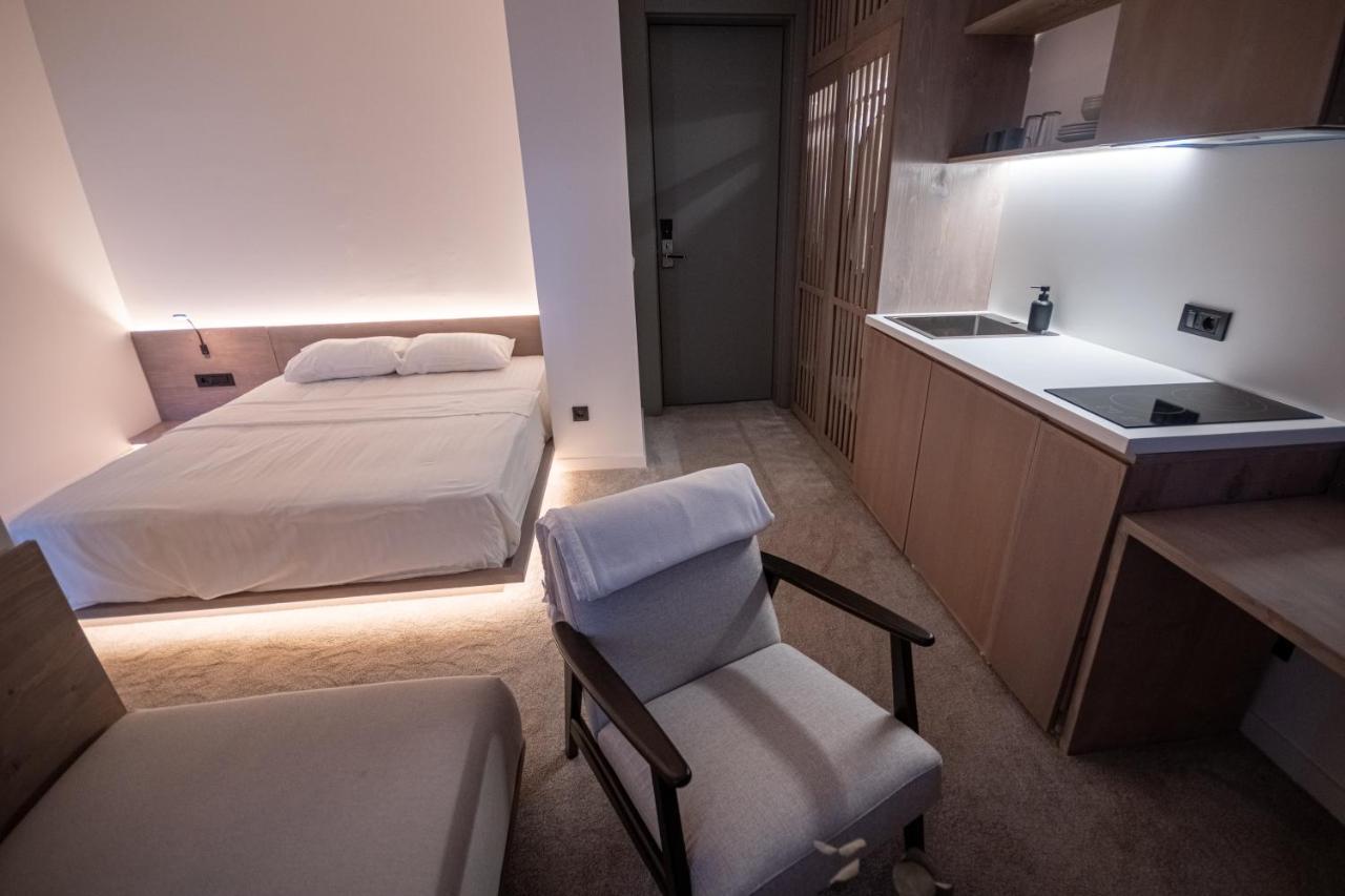 Bloom Suites Pristina Buitenkant foto